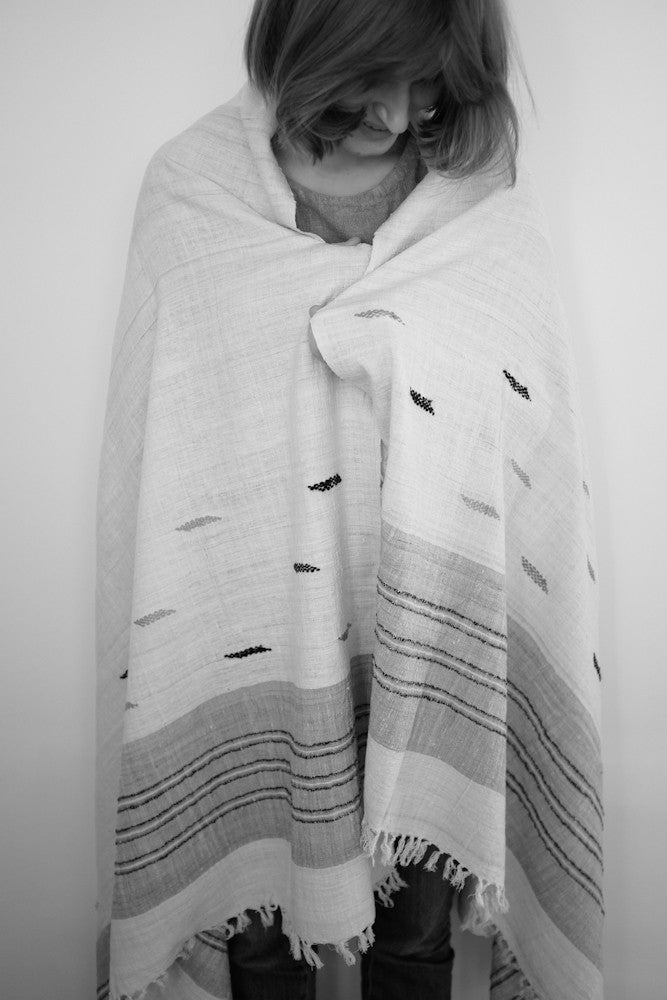 scarf, eri silk, sustainable and natural fibers, organic, ethical fashion, slow faschion,natural dyes, handspun, handspunyarn