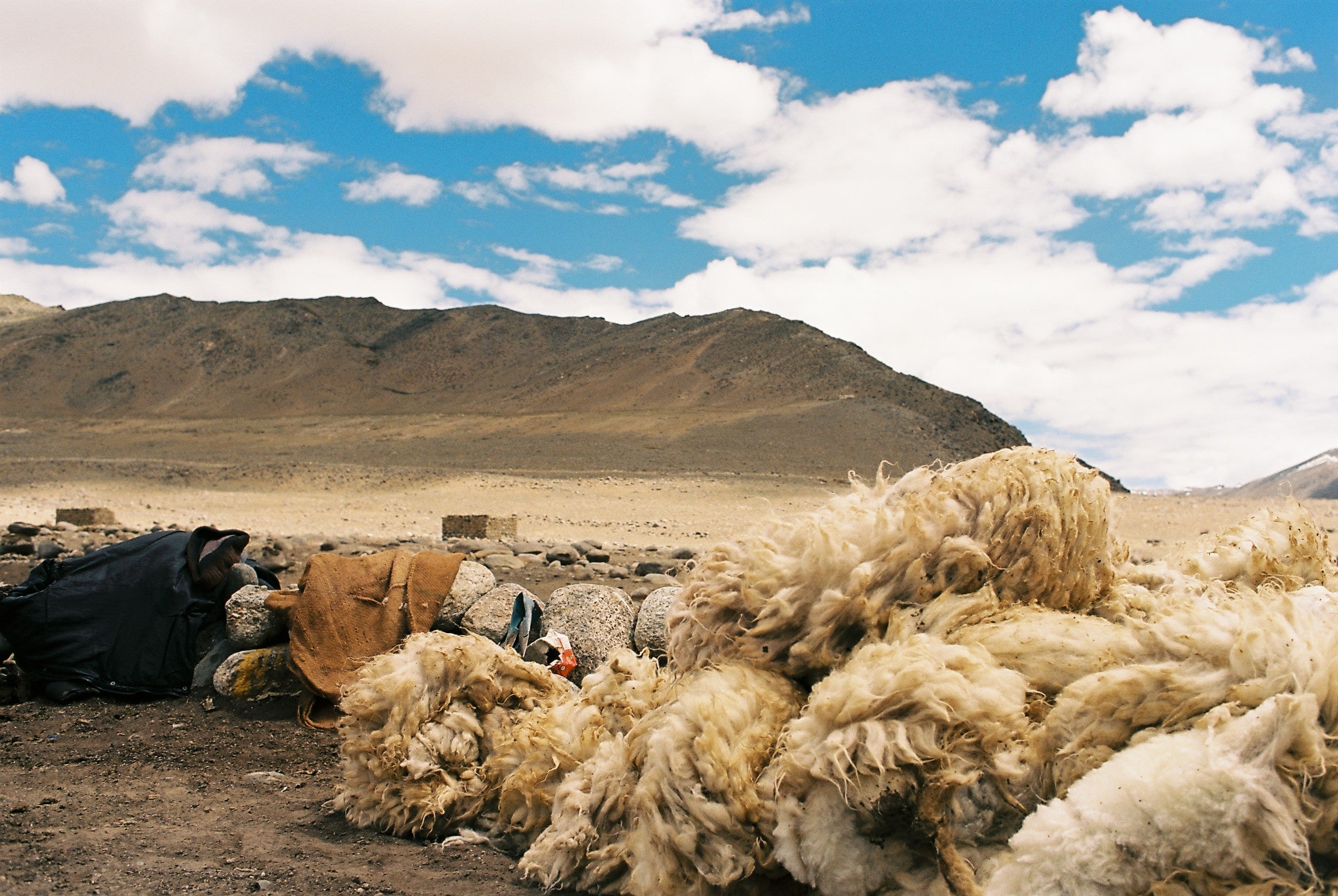 Nomadic Fibers Yarn White