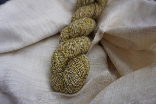 Journey Yarn Onion Skins White