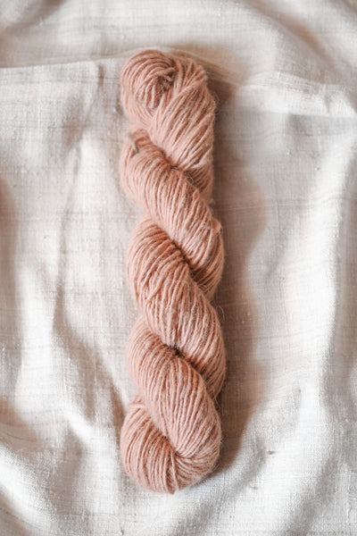 Nomadic Fibers Yarn Apricot