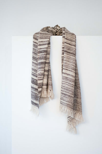 Scarf made from organic Himalayan lambswool on a handloom in India. A beautiful soft lambswool handspun and handwoven in Himachal Pradesh, India. Organic and natural material, 100% lambswool. Slow and ethically made.  