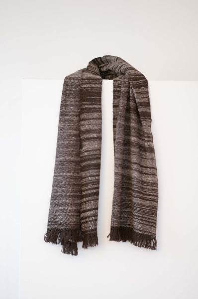 Scarf made from organic Himalayan lambswool on a handloom in India. A beautiful soft lambswool handspun and handwoven in Himachal Pradesh, India. Organic and natural material, 100% lambswool. Slow and ethically made.  