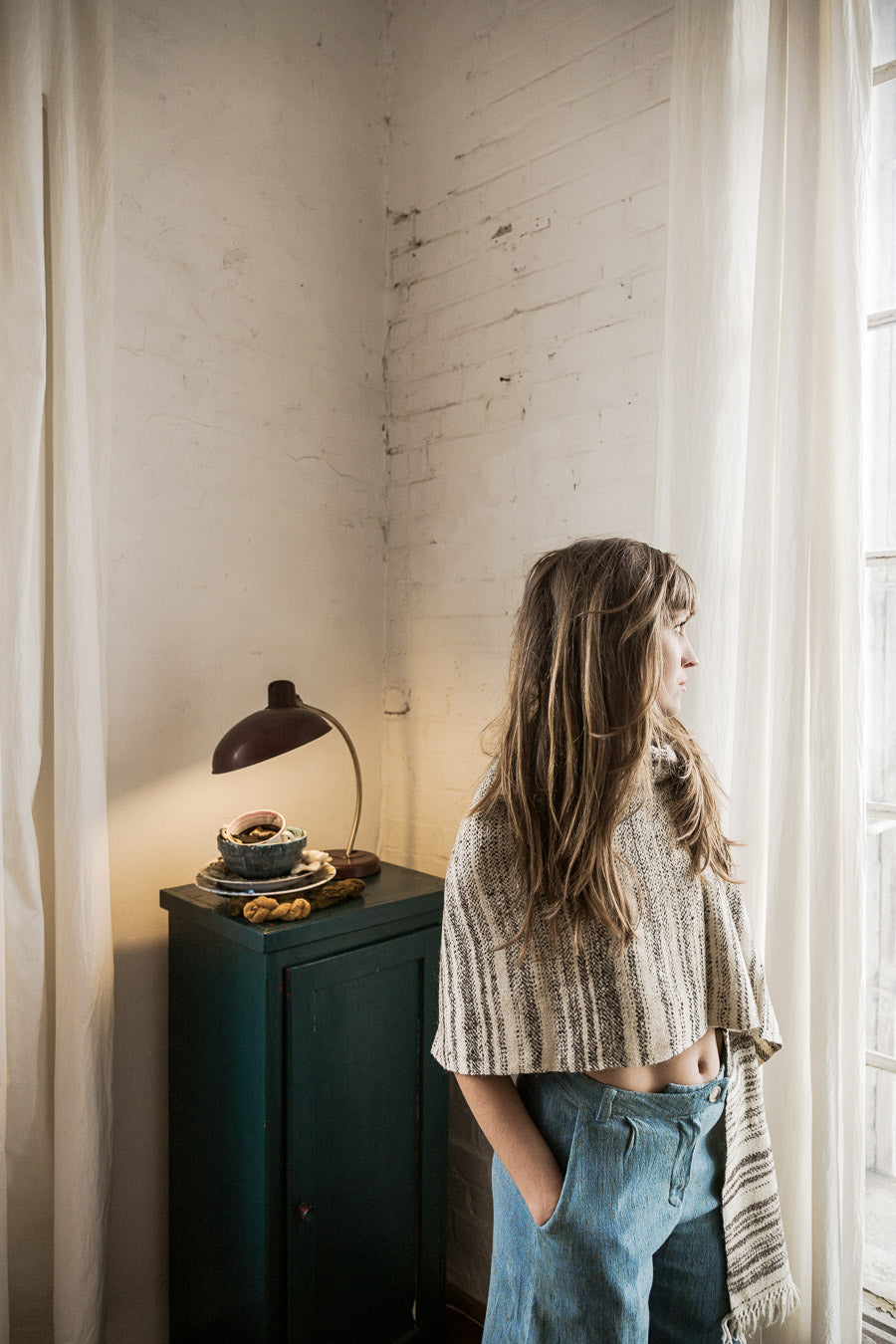 Scarf made from organic Himalayan lambswool on a handloom in India. A beautiful soft lambswool handspun and handwoven in Himachal Pradesh, India. Organic and natural material, 100% lambswool. Slow and ethically made.  Slow and sustainable fashion.